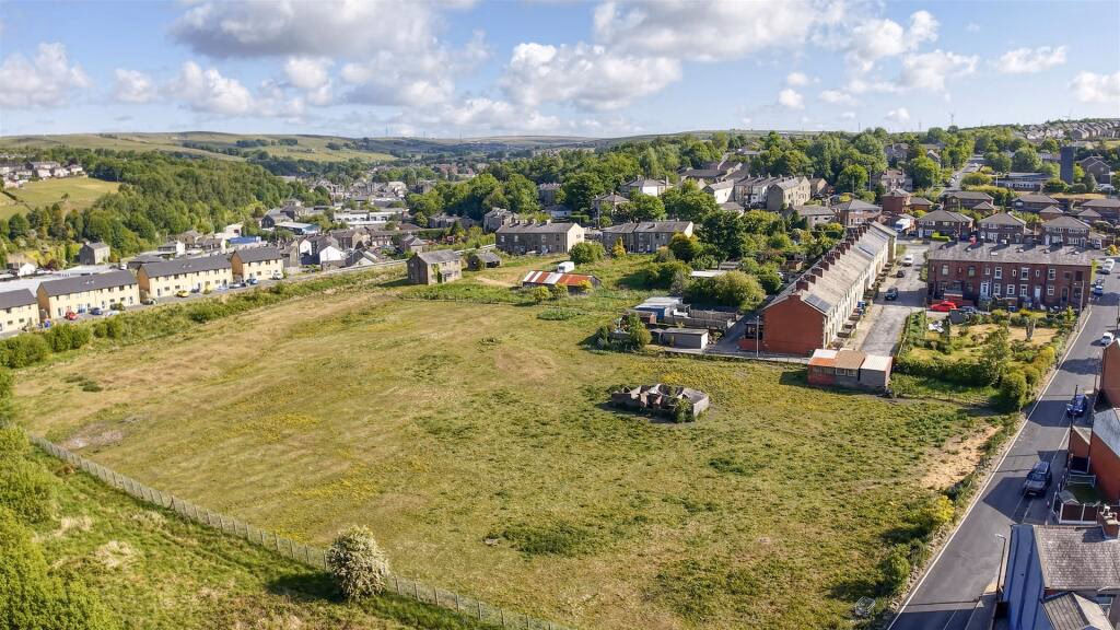 Plot for sale - Image 2