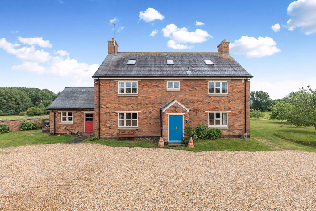 Land for sale - Image 2