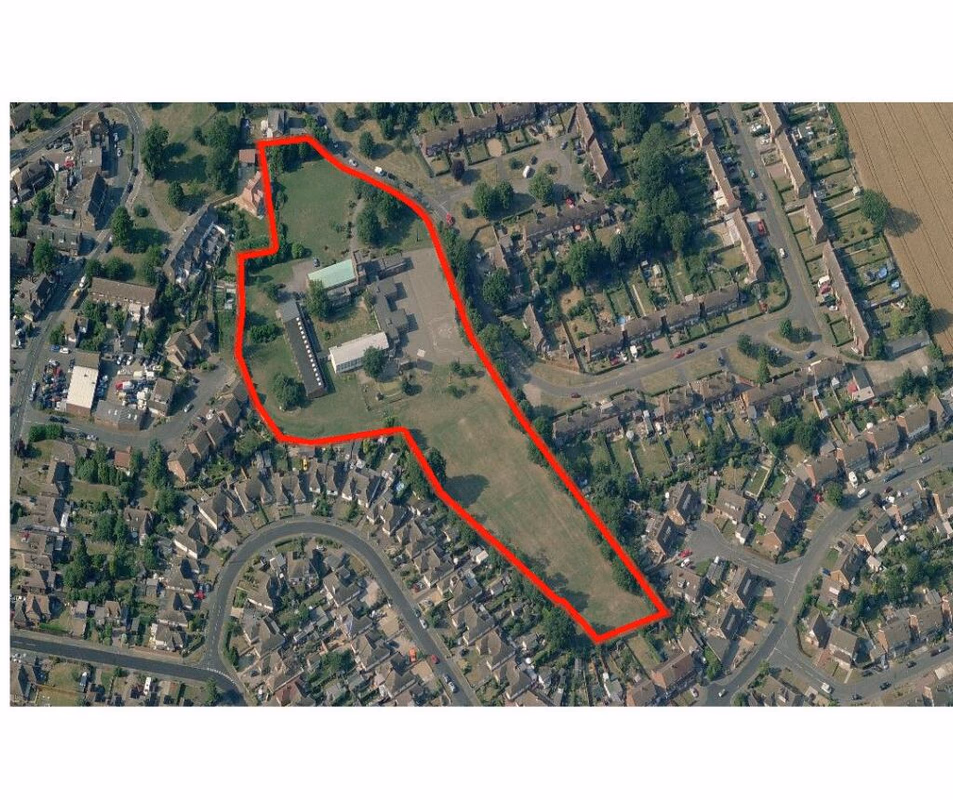 Land for sale - Image 1