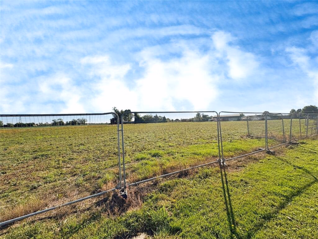 Land for sale - Image 3