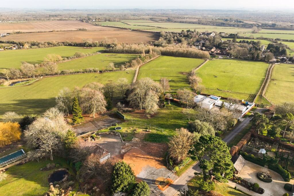 Plot for sale - Image 2