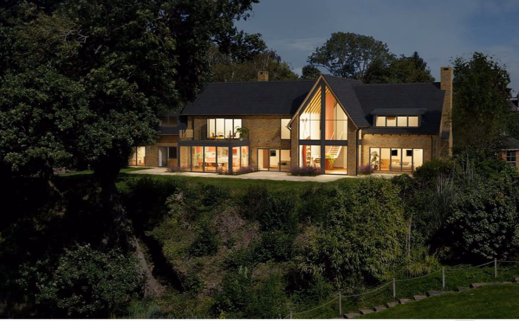 Plot for sale - Image 1