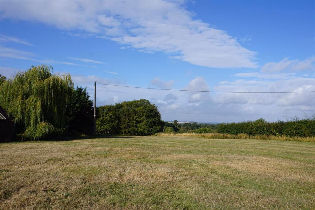 Land for sale - Image 3