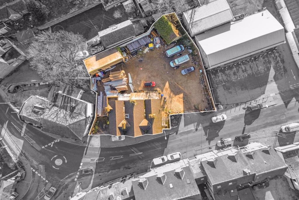 Plot for sale - Image 2