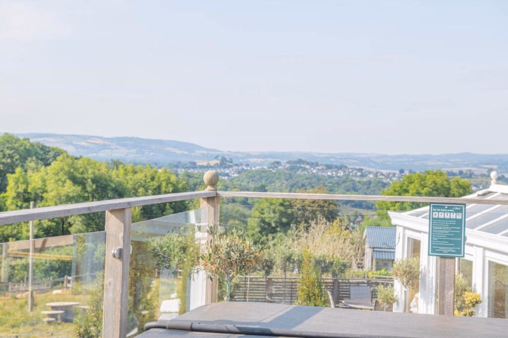 Land for sale - Image 2