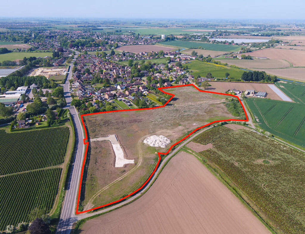 Land for sale - Image 1