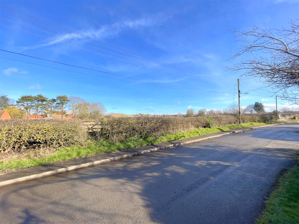 Plot for sale - Image 5