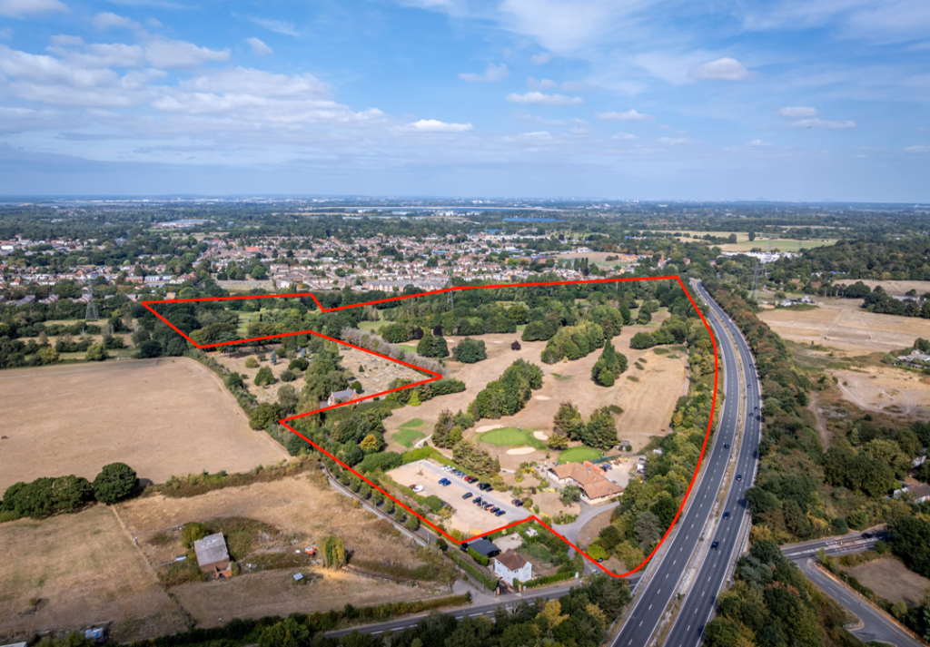 Land for sale - Image 1