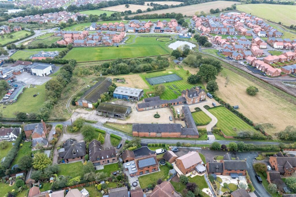 Land for sale - Image 4