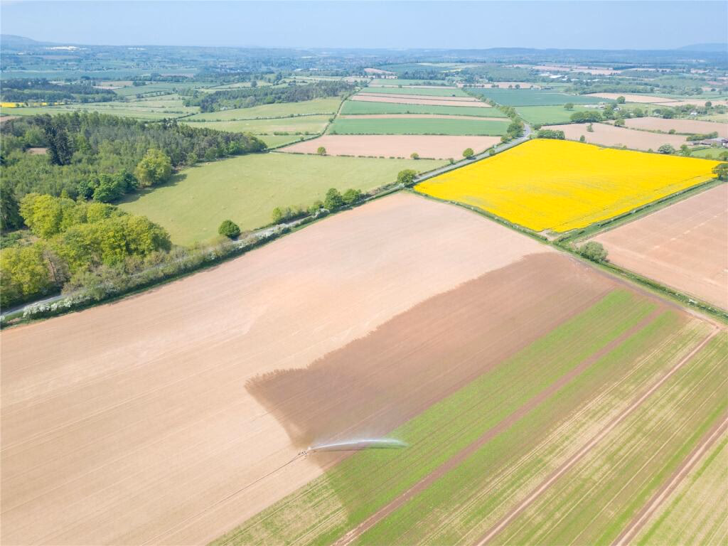 Land for sale - Image 2