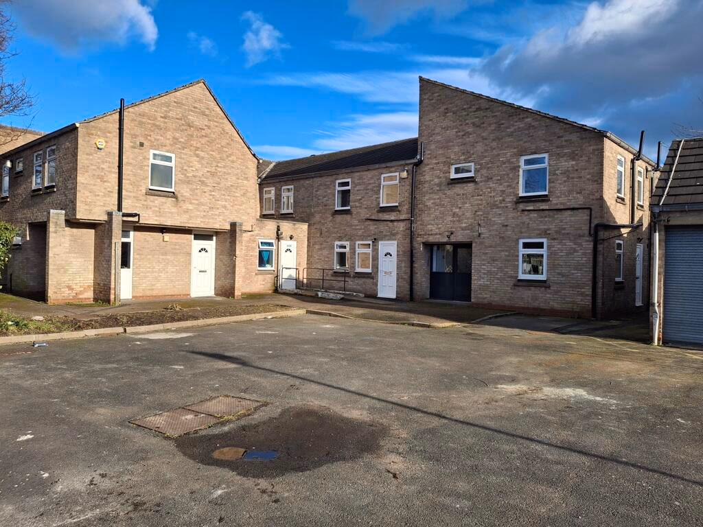 Land for sale - Image 1