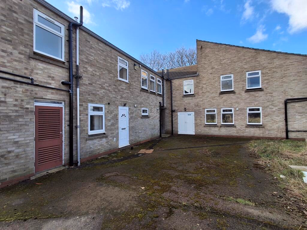 Land for sale - Image 2