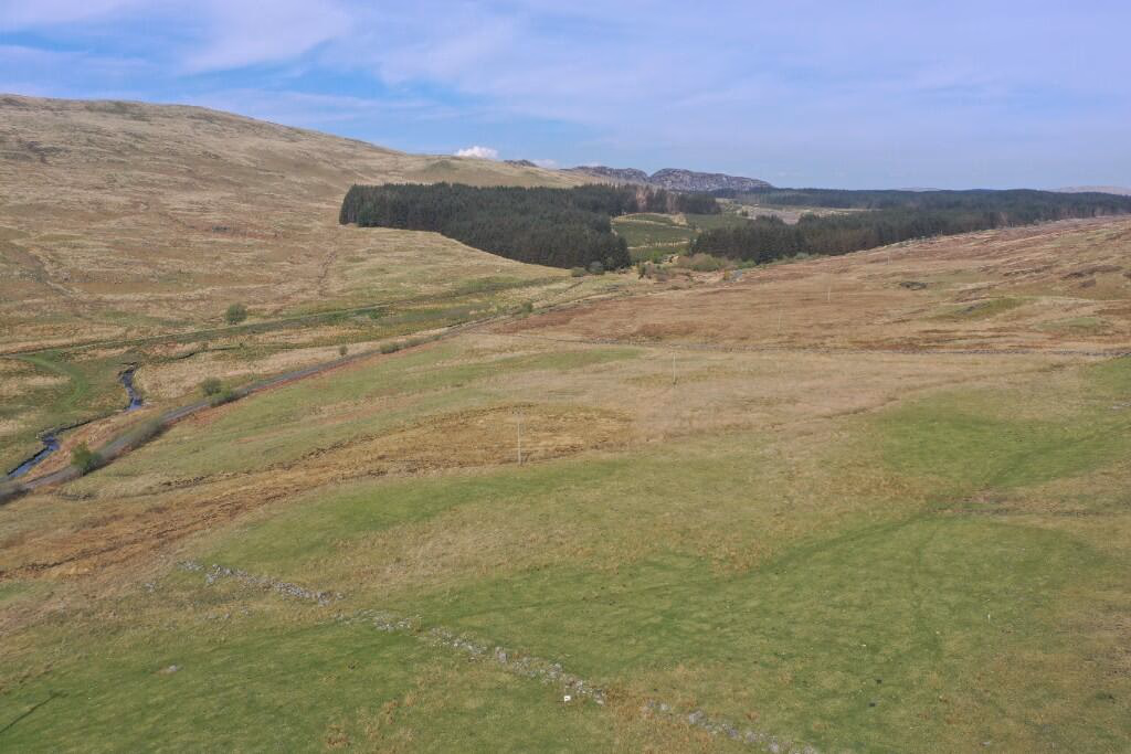 Land for sale - Image 2