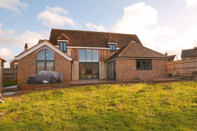 Land for sale - Image 2