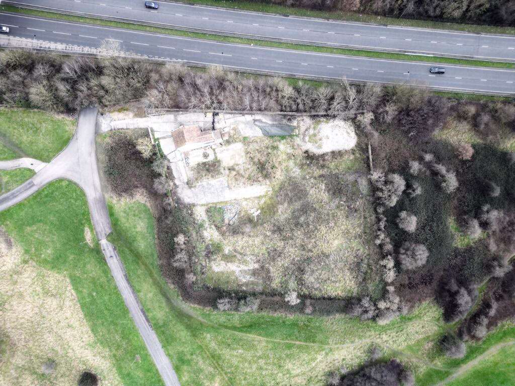 Land for sale - Image 2