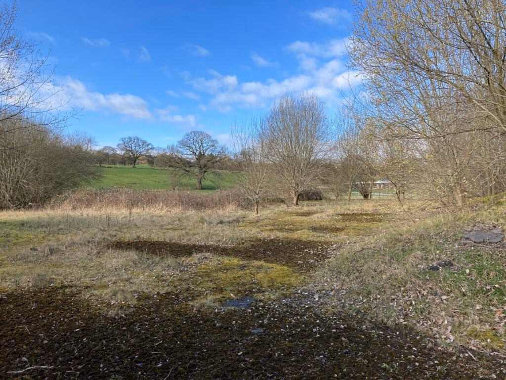 Land for sale - Image 2