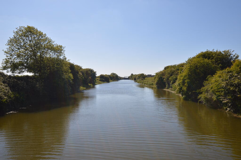 Land for sale - Image 2