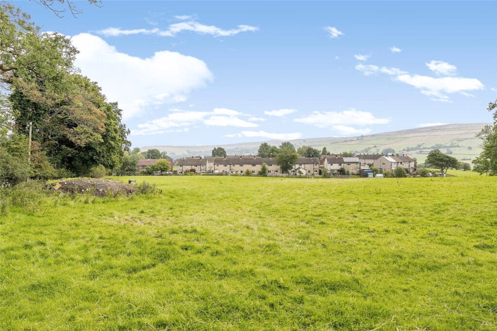 Land for sale - Image 2