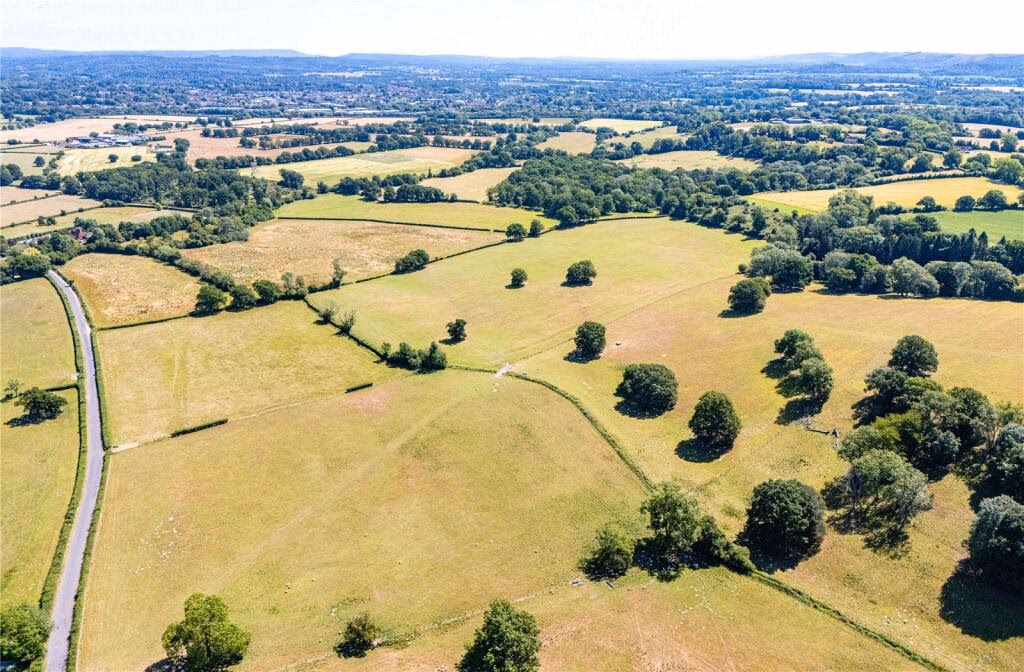 Land for sale - Image 2