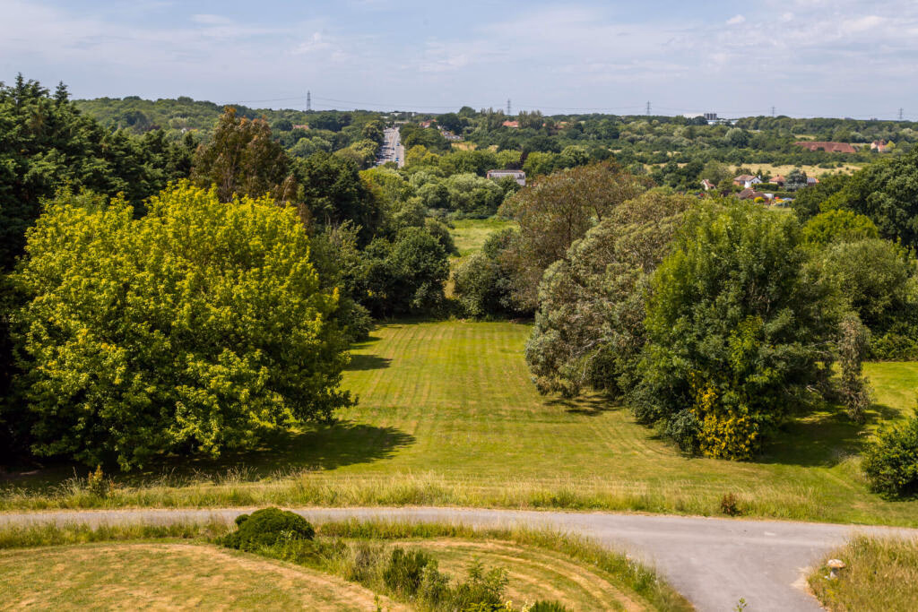 Land for sale - Image 4