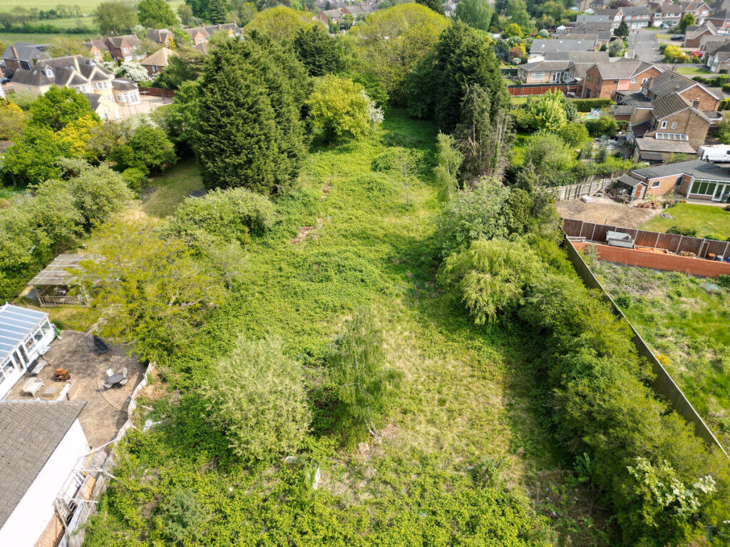 Land for sale - Image 2