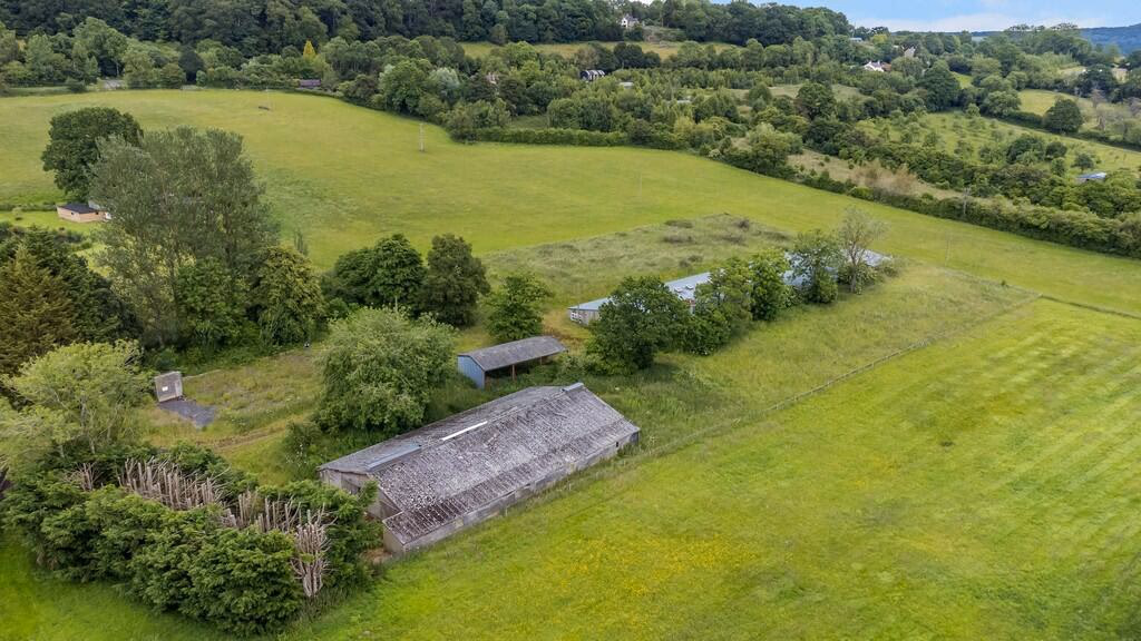 Land for sale - Image 1