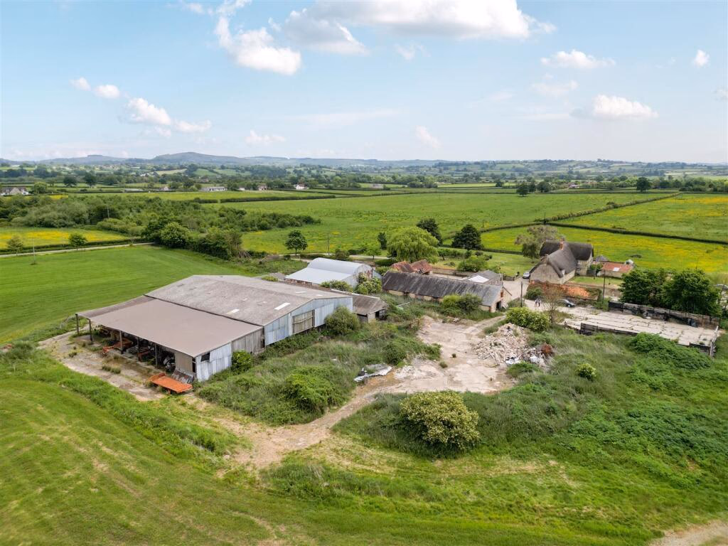 Plot for sale - Image 2