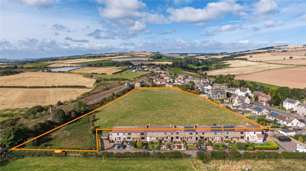 Land for sale - Image 1