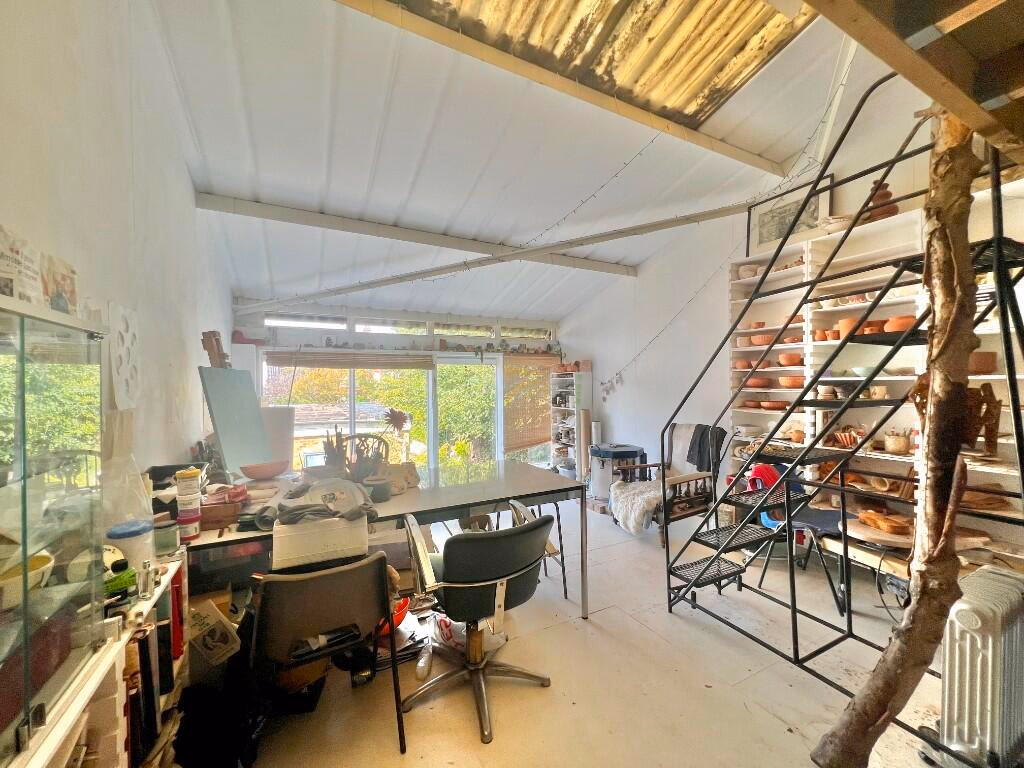 Land for sale - Image 3