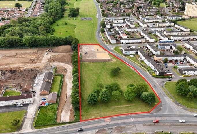 Land for sale - Image 3