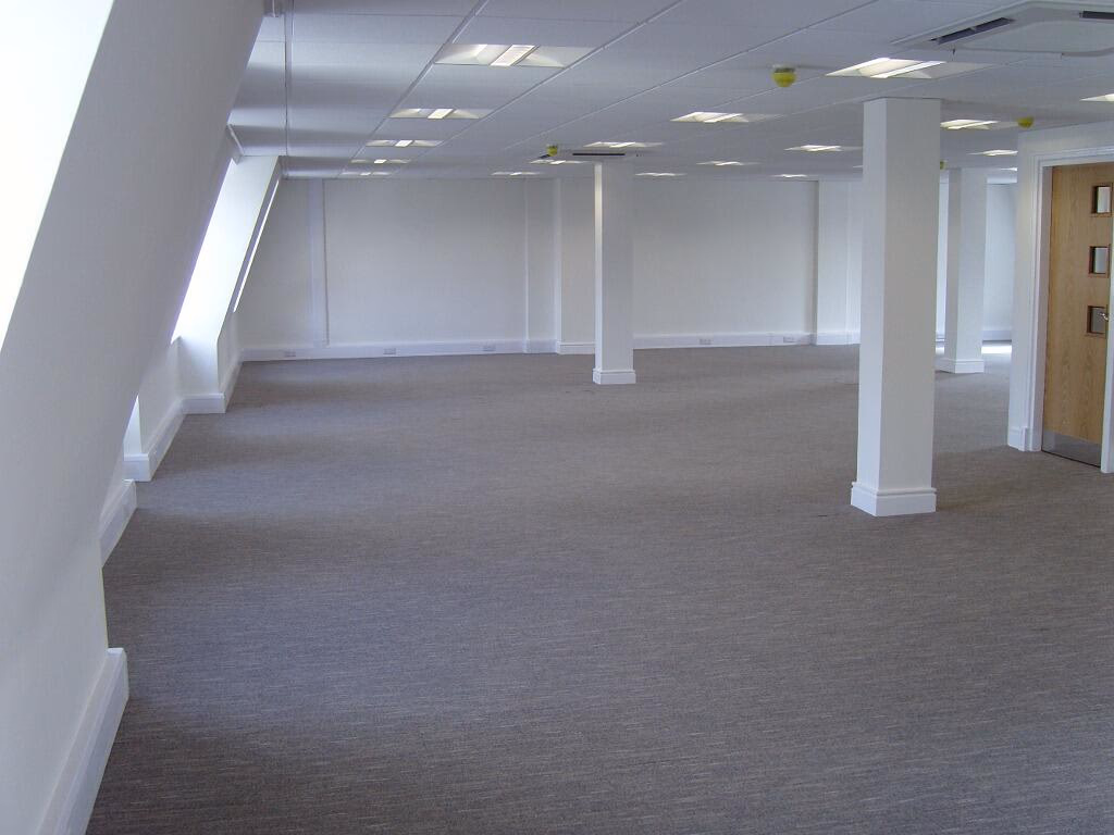 Land for sale - Image 1