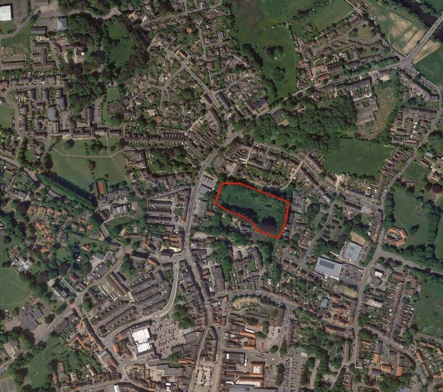 Land for sale - Image 1