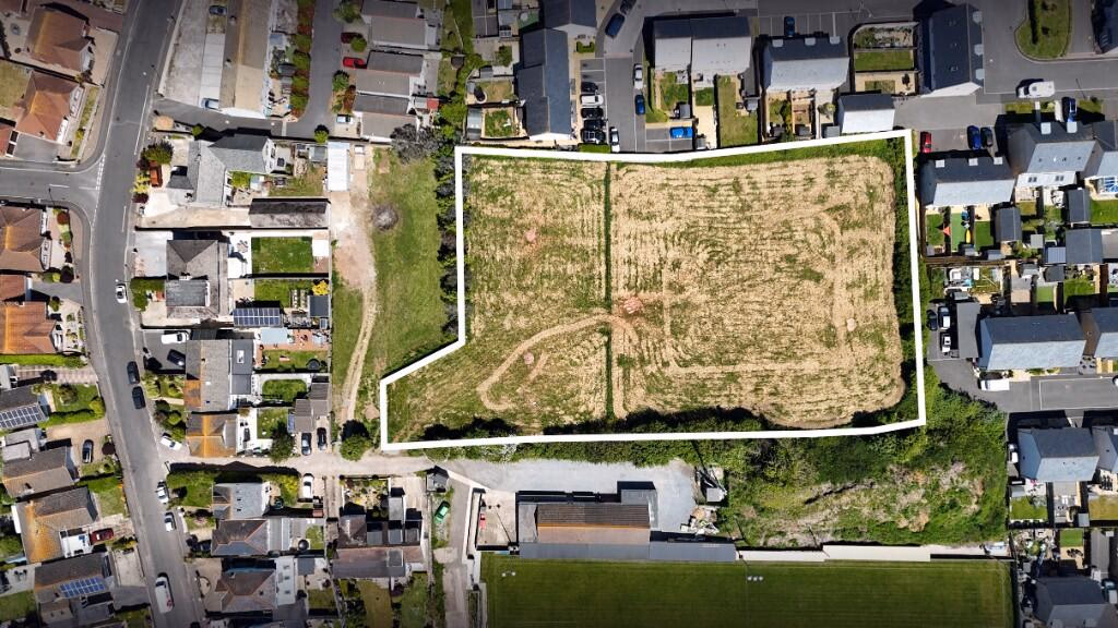 Plot for sale - Image 2