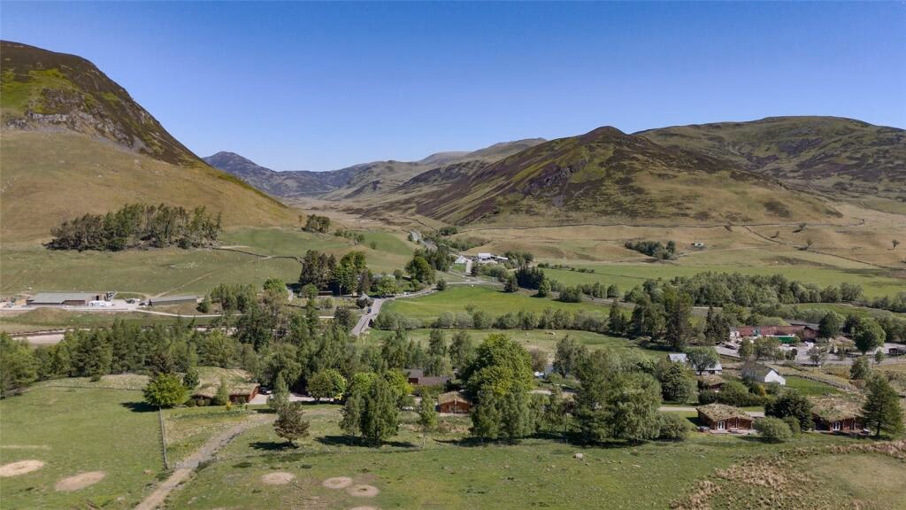 Land for sale - Image 1