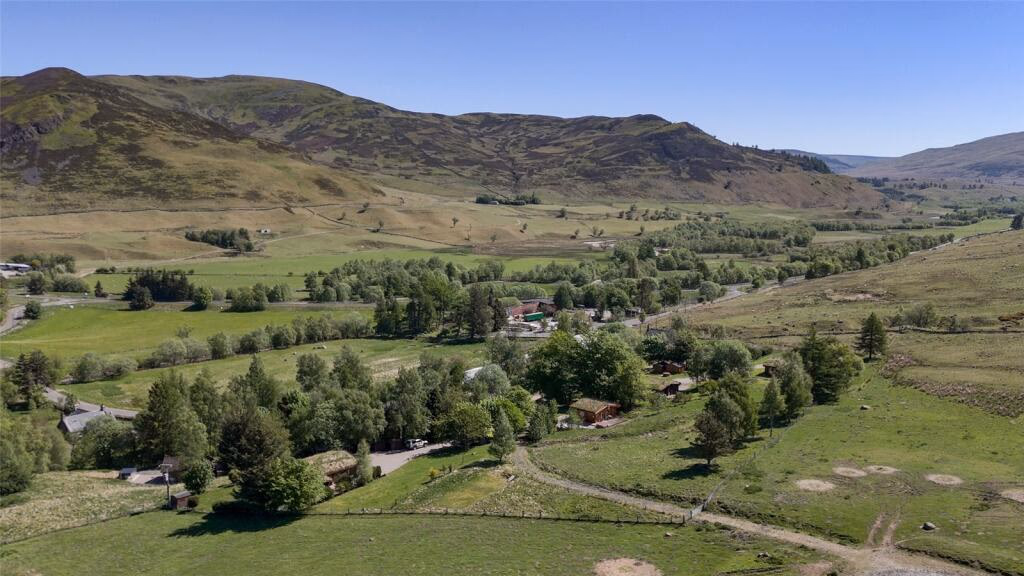 Land for sale - Image 2