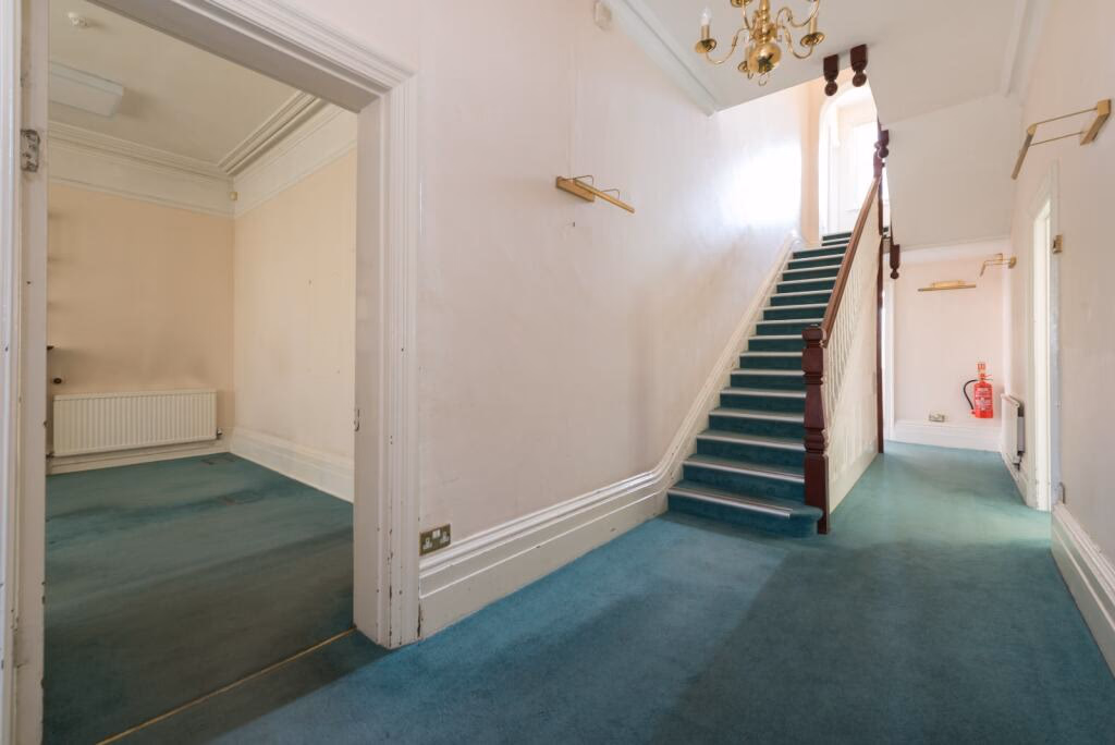 Land for sale - Image 3