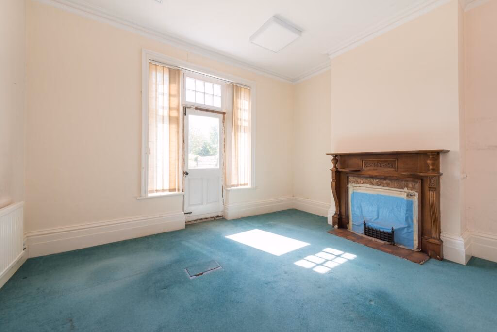 Land for sale - Image 4