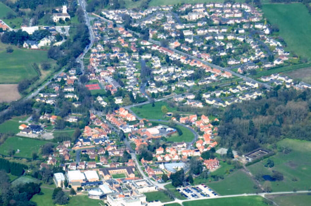 Land for sale - Image 2