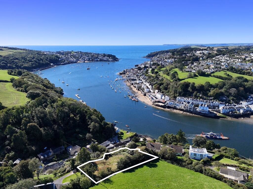 Plot for sale - Image 1