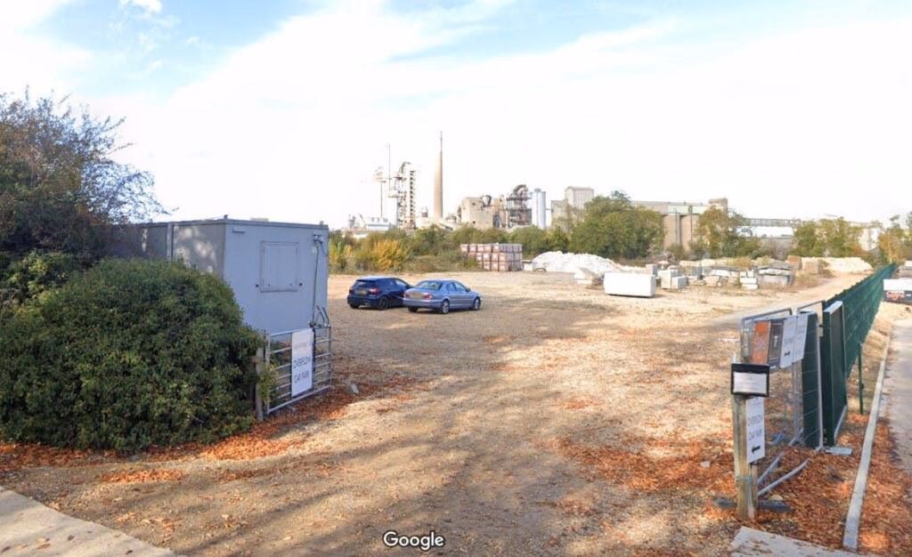Land for sale - Image 2