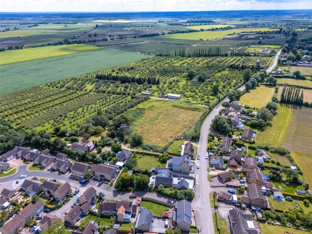 Plot for sale - Image 2