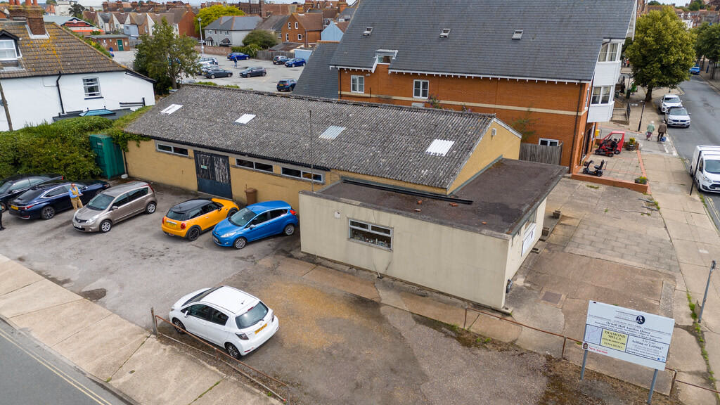 Land for sale - Image 2