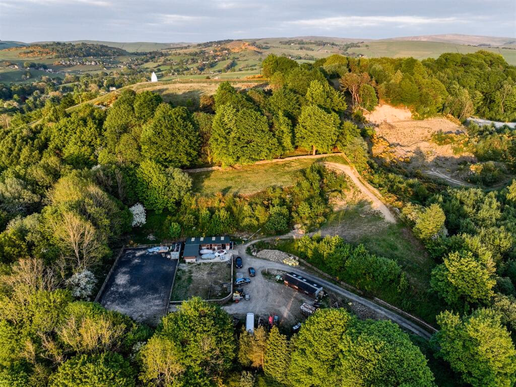 Plot for sale - Image 1