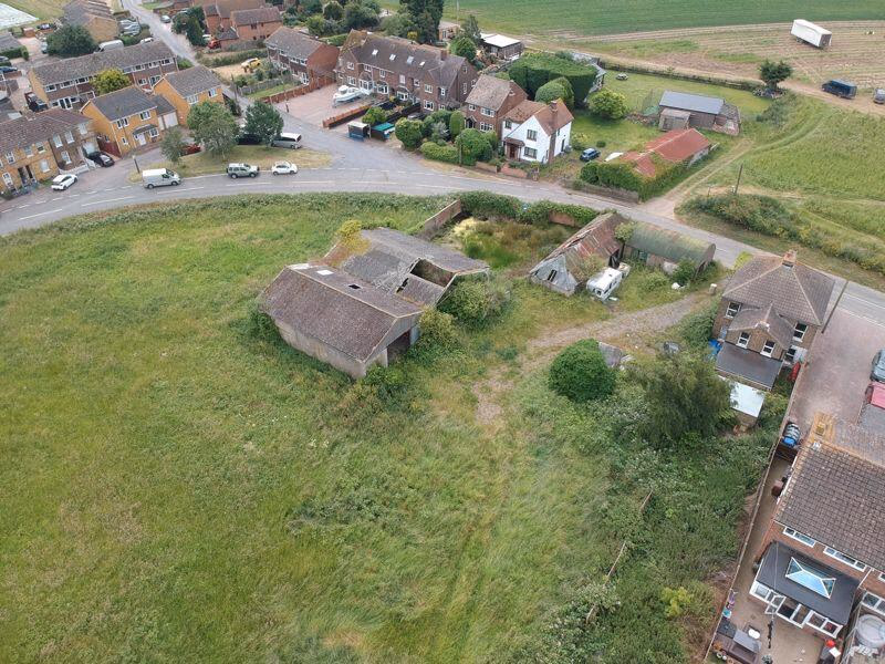 Plot for sale - Image 1