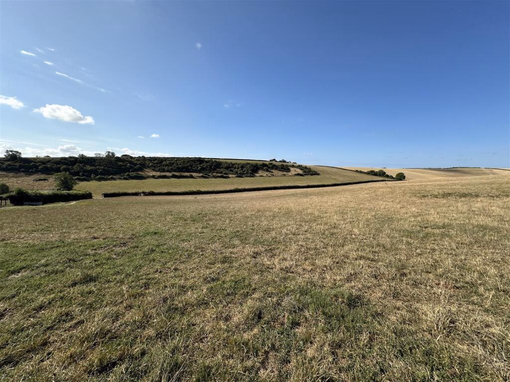 Land for sale - Image 3