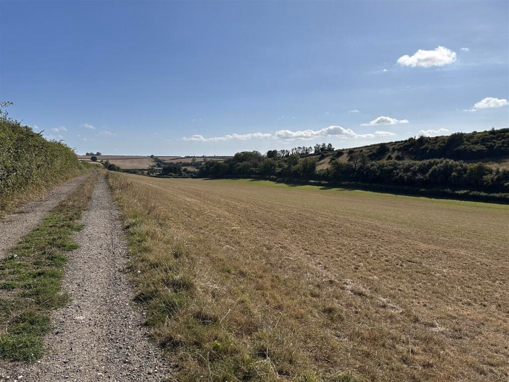 Land for sale - Image 4