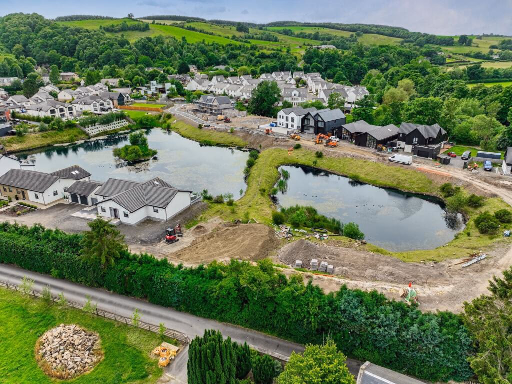 Land for sale - Image 1