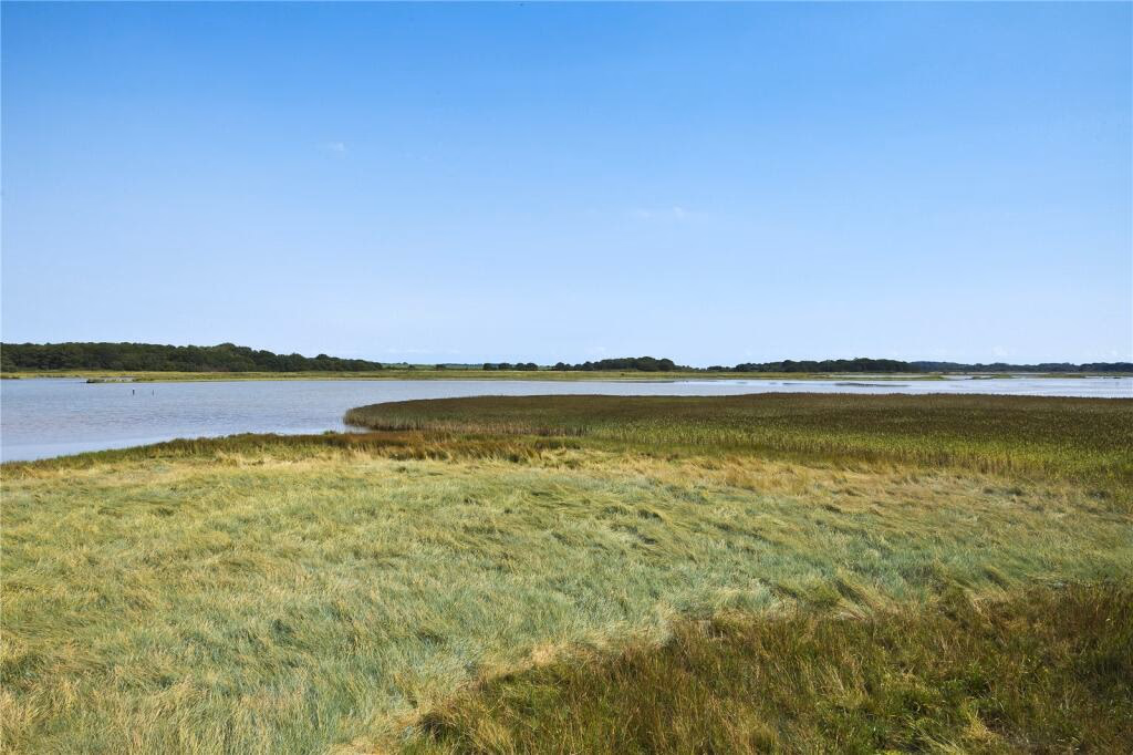 Land for sale - Image 2