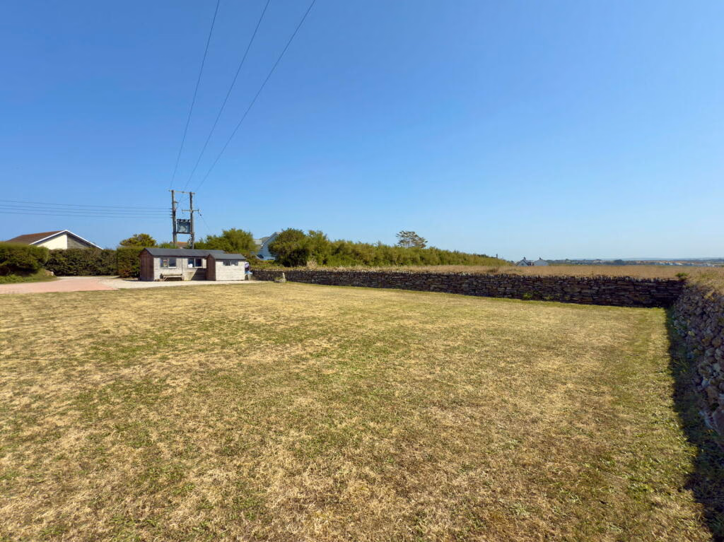 Plot for sale - Image 4