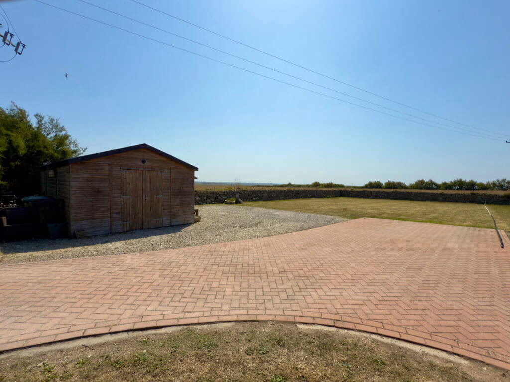 Plot for sale - Image 5